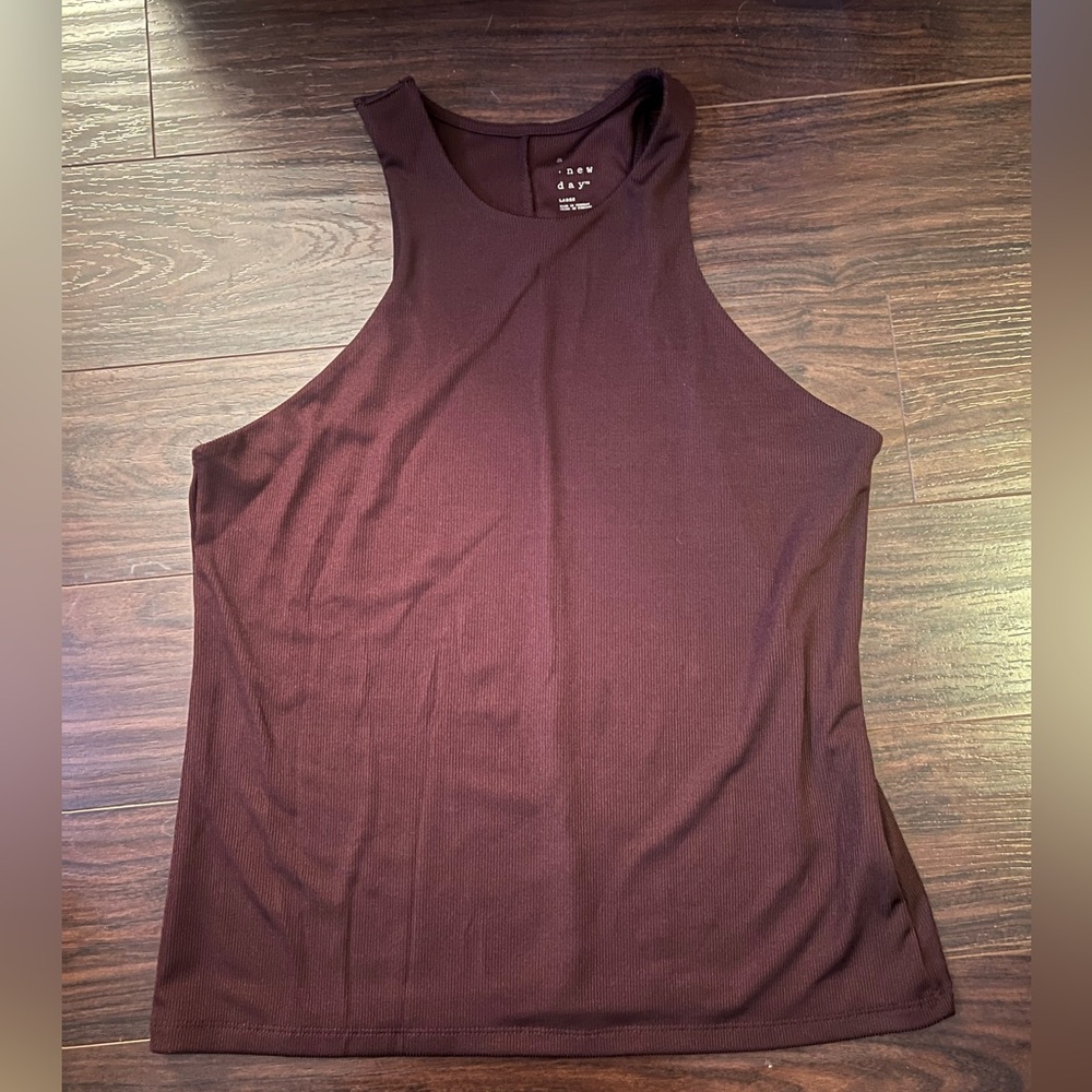 Maroon tank top